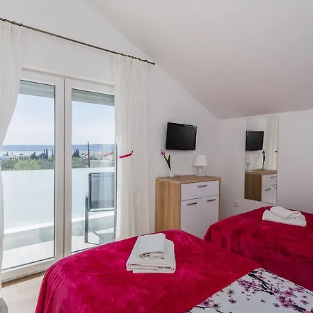 Villa Toni With 5 Bedrooms And Heated Pool *